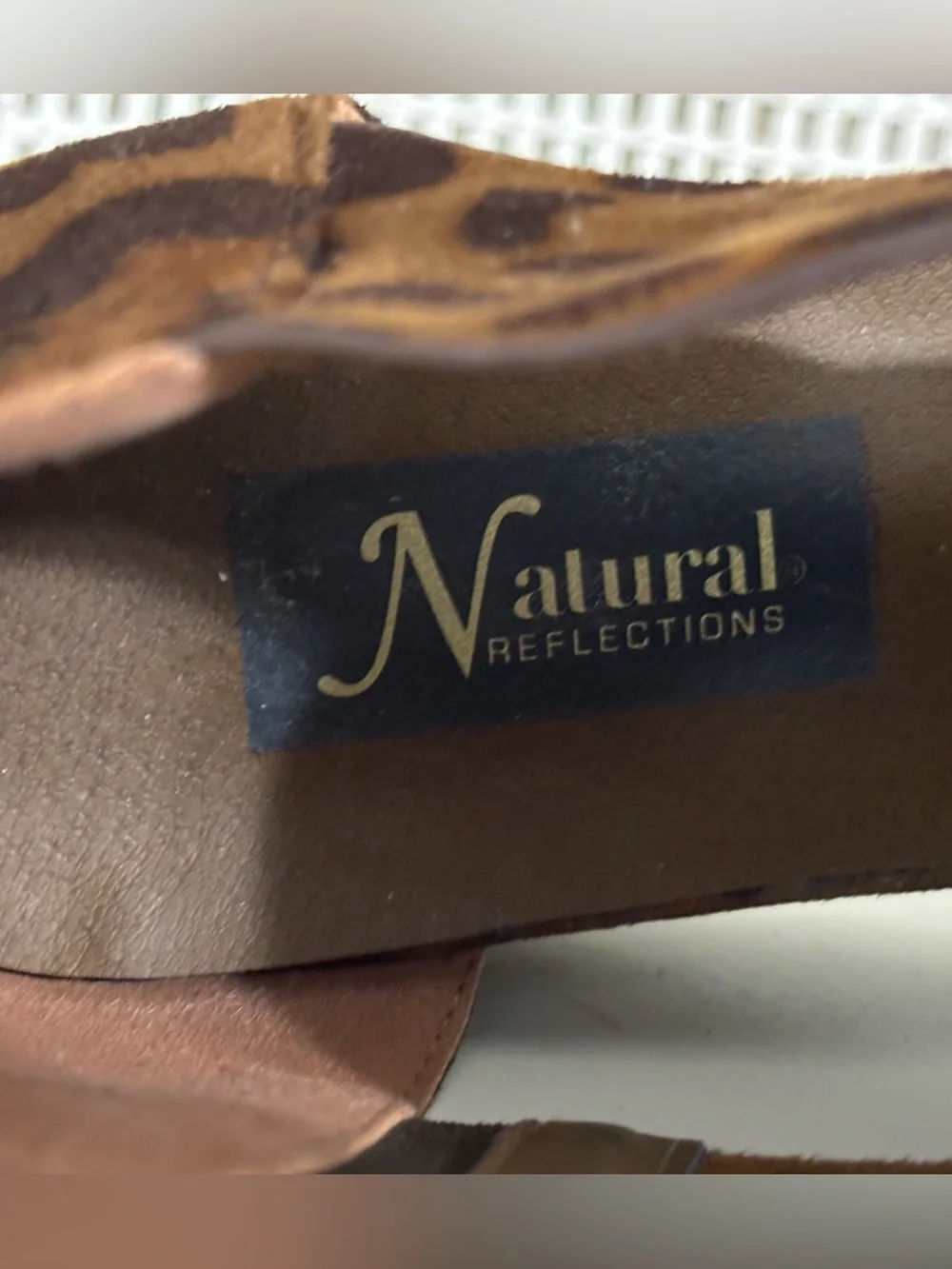 Natural Reflections Leopard-Print Zippered Heel, Open Side Wedge Sz 8.5 Like-New